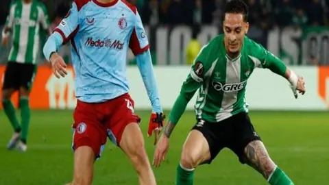 亚历山大45分破纪录，雷霆连胜势头不减